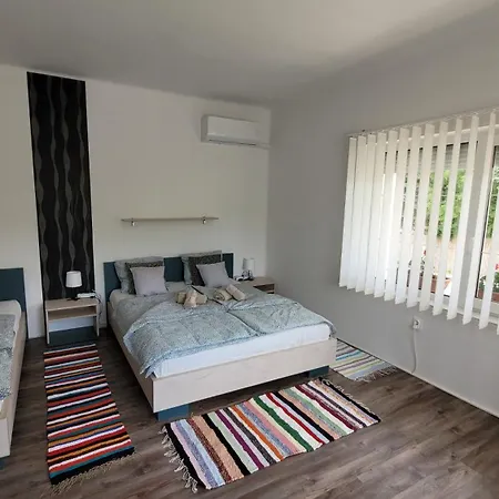 Sleeps 18 - Lakeview - House - 본보야크바세기